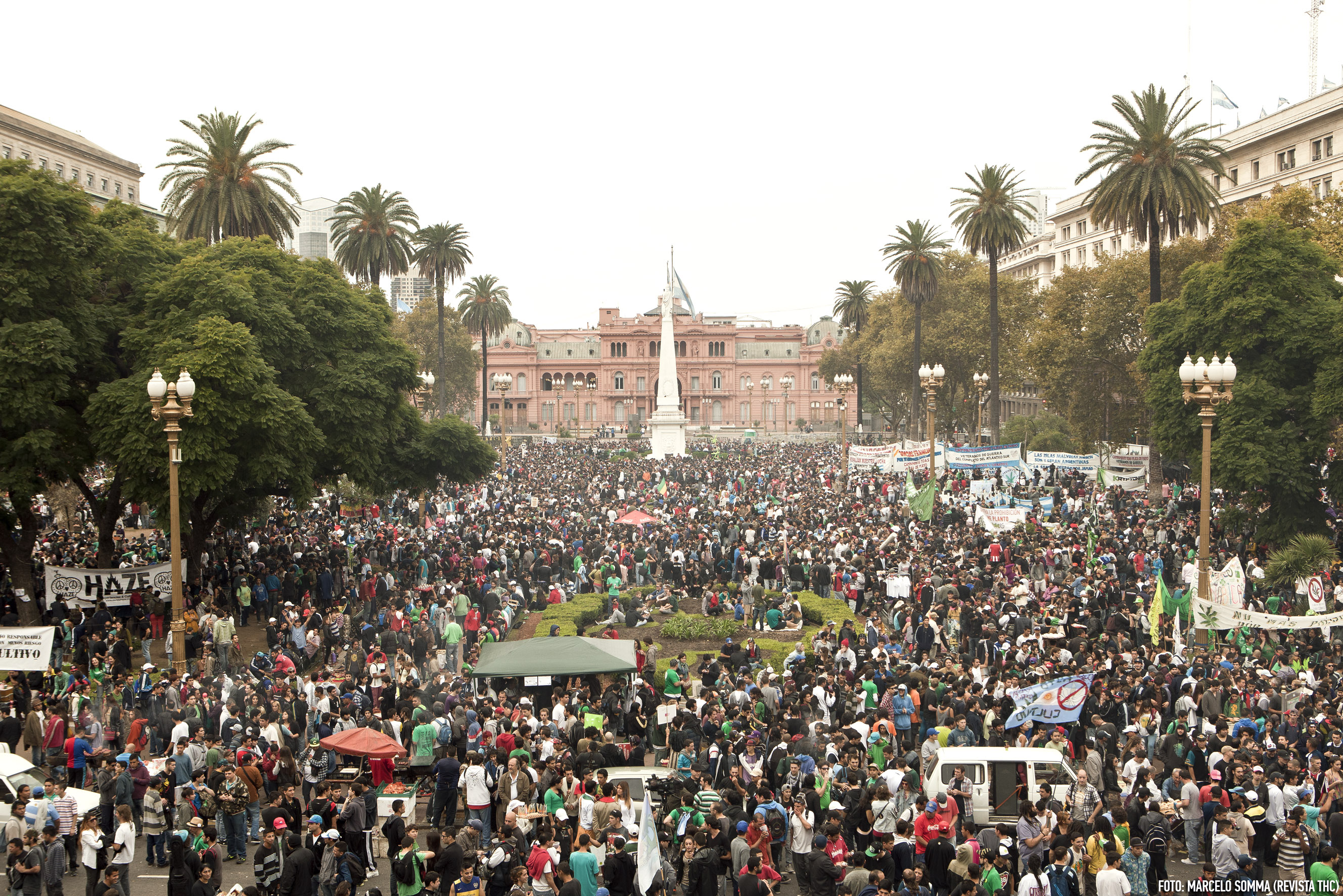 Marcha Marihuana 2014 - Buenos Aires - 150 mil personas - Plaza de Mayo - Creditos Marcelo Somma - Revista THC