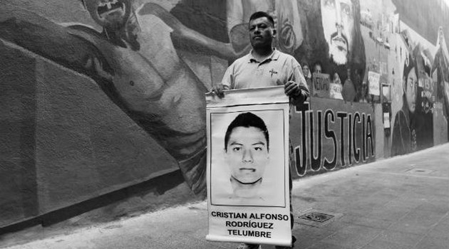 Padres Ayotzinapa - Antonio Cruz