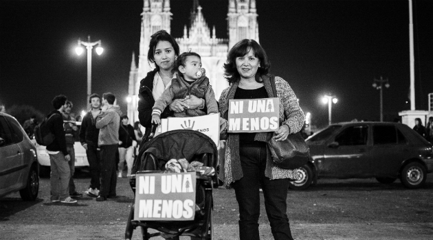 #NiUnaMenosLaPlata CosechaRoja-1