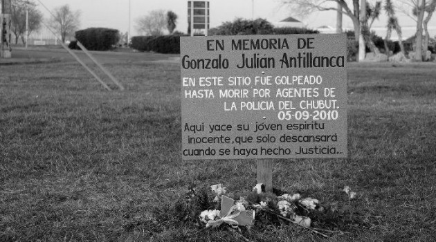 justicia por antillanca - flores