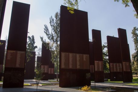 El Memorial a las Víctimas de la Violencia en México, a un costado de Campo Marte, en Reforma. Foto: Isaac Esquivel / Cuartoscuro.com