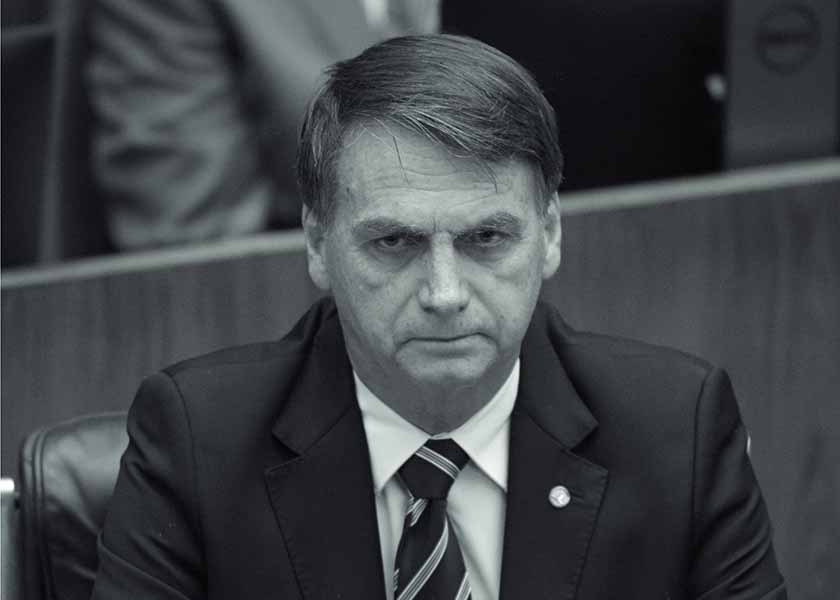 Plenário da Câmara dos Deputados durante sessão solene do Congresso Nacional destinada a comemorar os 30 anos da Constituição Cidadã. Presidente da República eleito, Jair Bolsonaro à mesa. Foto: Pedro França/Agência Senado