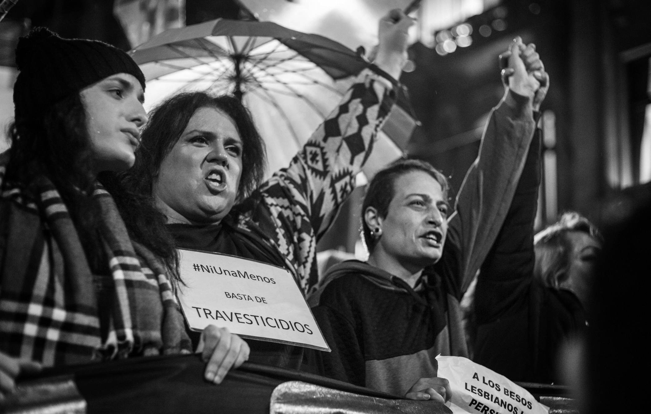 29-06-2019. Capital Federal. Marcha en contra de los travesticidios y en conmemoracin de los 50 aos de stonewall. La marcha convocada por distintas organizaciones lgbtiq+ march desde Plaza de Mayo hasta la plaza del Congreso bajo el lema "basta de travesticidios" e "implementacin del cupo laboral trans".