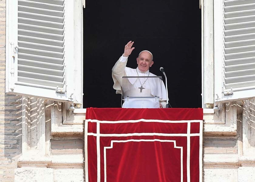 El Papa Francisco y su concesión a las mujeres: ¿lavado de cara o un paso hacia la inclusión?