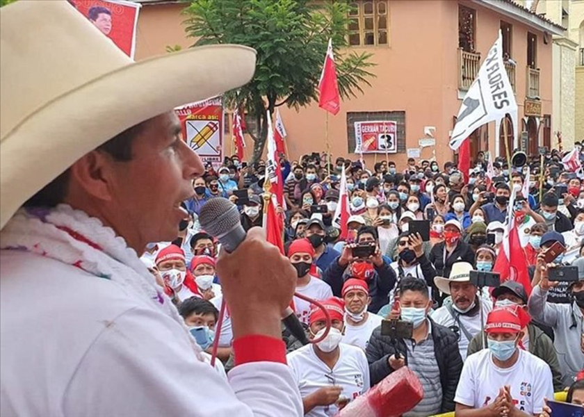 Pedro Castillo: el jinete de la izquierda galopa por Perú