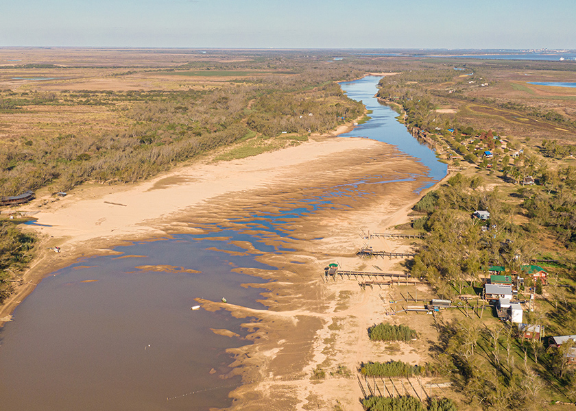 Histórica bajante del Paraná: postales del nuevo ecosistema